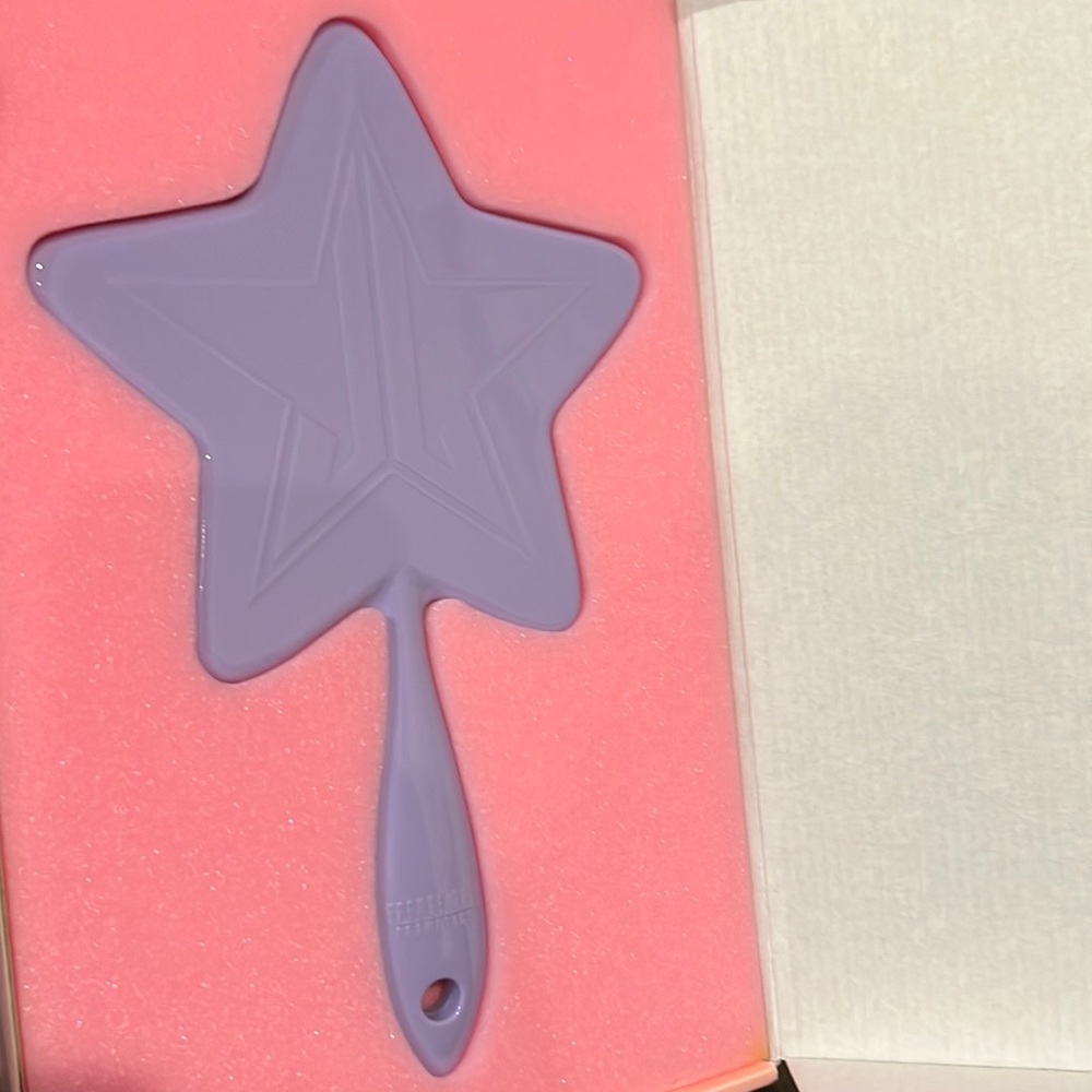 Jeffree Star Mirror Lavender. New